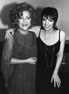 Elizabeth Taylor, Liza Minelli 1983 NYC.jpg